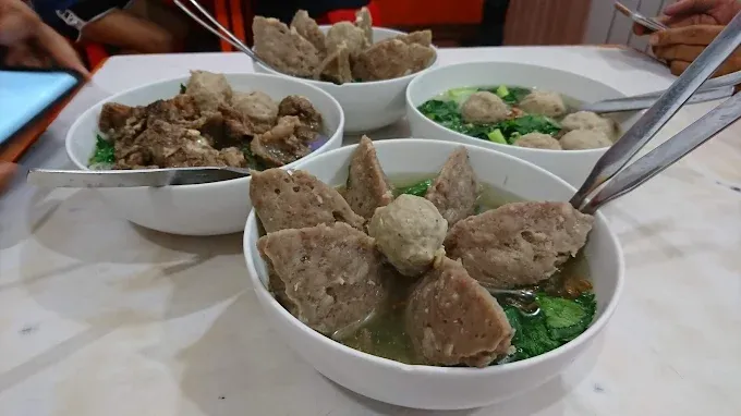 Mantaр! 10 Tempat Makan Bakso Legendaris Ini Masih Digemari