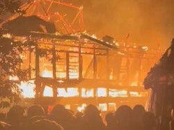 Bedeng 8 Pintu di Palembang Terbakar, 1 Warga Terluka