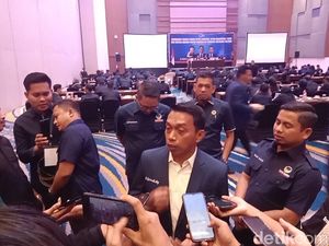 RMS 2 Kali Ketemu Surya Paloh Bahas Persiapan Rakernas NasDem di Makassar RMS 2 Kali Ketemu Surya Paloh Bahas Persiapan Rakernas NasDem di Makassar