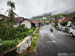 Detik-detik Ngeri Kecelakaan Elf Tewaskan 5 Wisatawan di Tawangmangu