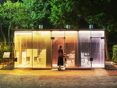 Toilet Unik Cuma Ada di Jepang, Transparan-Pakai Sensor Suara