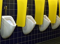 Urine Terlalu Bening? Waspada, 4 Penyakit Ini Mungkin Mengintai