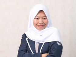 Kisah Inspiratif Wulan, Anak Buruh yang Diterima di 8 Kampus Luar Negeri