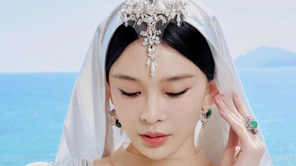 Gaya Aktris yang Diduga Diusir dari Festival Cannes karena Gaun Menerawang