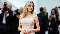 Angelina Jolie Ingin Tinggalkan AS, Berencana Pindah ke Kamboja