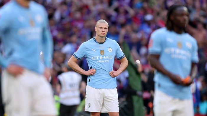 LONDON, ENGLAND - MAY 17: A dejected looking Erling Haaland of Manchester City after the Emirates FA Cup Final match between Crystal Palace and Manchester City at Wembley Stadium on May 17, 2025 in London, England. (Photo by Catherine Ivill - AMA/Getty Images)