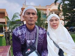 Cerita Fadli dan Arbainah, Naik Haji Tahun Ini dari Hasil Jualan Pisang Goreng 20 Tahun