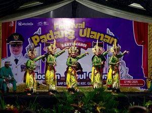 Ribuan Pelajar Unjuk Gigi di Festival Padhang Ulanan Banyuwangi