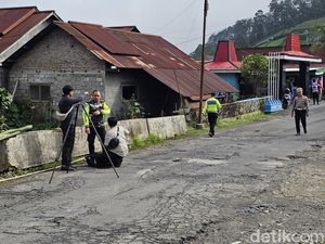Tragis Kecelakaan Maut di Tawangmangu Tewaskan 5 Wisatawan Tragis Kecelakaan Maut di Tawangmangu Tewaskan 5 Wisatawan