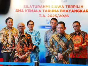 SMA Kemala Taruna Bhayangkara Angkatan 1 Diisi 119 Siswa, Ini Harapan Kapolri SMA Kemala Taruna Bhayangkara Angkatan 1 Diisi 119 Siswa, Ini Harapan Kapolri