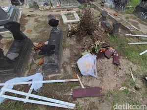 Rusak Nisan Salib di Bantul, Remaja 16 Tahun Ditangkap Rusak Nisan Salib di Bantul, Remaja 16 Tahun Ditangkap