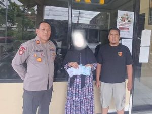 Ibu di Lamongan Embat Perhiasan Teman Lalu Digadaikan Rp 29 Juta Ibu di Lamongan Embat Perhiasan Teman Lalu Digadaikan Rp 29 Juta