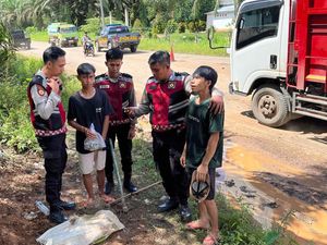 Preman Bersajam Diringkus Saat Pungli di Musi Rawas Preman Bersajam Diringkus Saat Pungli di Musi Rawas
