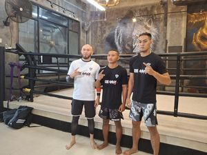Rio Tirto & Denny Daffa Terus Asah Diri Jelang Road to UFC Season 4 Rio Tirto & Denny Daffa Terus Asah Diri Jelang Road to UFC Season 4