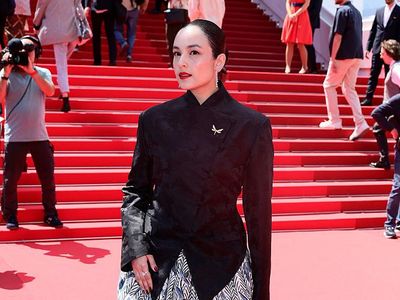 7 Foto Chelsea Islan di Cannes Film Festival 2025, Anggun Berkebaya Janggan
