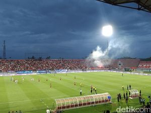 Bali United Terancam Sanksi Ratusan Juta gagara Ulah Suporter Bali United Terancam Sanksi Ratusan Juta gagara Ulah Suporter
