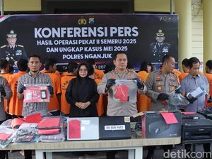 18 Pemuda Nganjuk Diamankan Saat Bentrokan dan Aksi Lempar Batu 18 Pemuda Nganjuk Diamankan Saat Bentrokan dan Aksi Lempar Batu