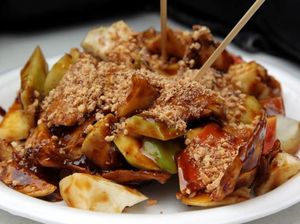 Beli Rujak Buah di Festival, Wanita Ini Kaget Harus Bayar Rp 138 Ribu Beli Rujak Buah di Festival, Wanita Ini Kaget Harus Bayar Rp 138 Ribu