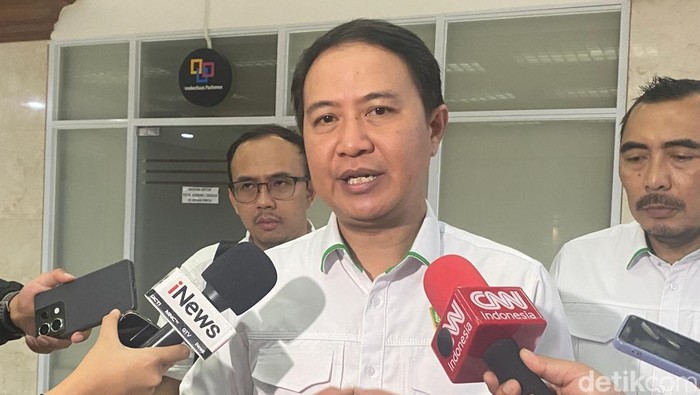 Dirjen Penyelengaraan Haji dan Umrah Kemenag Hilman Latief. Dirjen Penyelengaraan Haji dan Umrah Kemenag Hilman Latief. haji 2025
