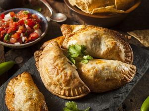 Gorengan Jadi Alat Balas Dendam untuk Membunuh Geng Kriminal Gorengan Jadi Alat Balas Dendam untuk Membunuh Geng Kriminal