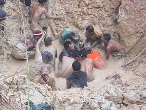 Kronologi Longsornya Tanah Galian Intan Timbun Satu Pekerja hingga Tewas