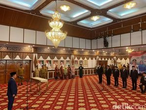 Rotasi 6 Eselon II Pemprov Jambi, Al Haris: Tak Mampu Minggir Dulu!