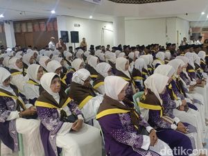 187 Warga Kupang Berangkat Haji Setelah 10 Tahun Antre