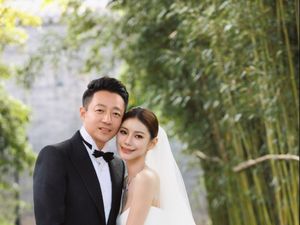 Desainer Terkenal Tolak Buat Gaun Pengantin untuk Mandy Ma karena Barbie Hsu Desainer Terkenal Tolak Buat Gaun Pengantin untuk Mandy Ma karena Barbie Hsu