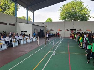 Polres Pasuruan Kota Gelar Turnamen Bola Voli Pelajar Polres Pasuruan Kota Gelar Turnamen Bola Voli Pelajar