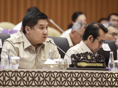 Menteri PKP Bahas Peta Jalan 3 Juta Rumah Bersama DPR RI
