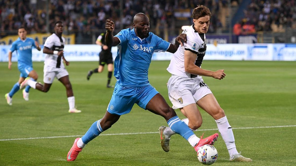 Hasil Parma vs Napoli. (Foto: Getty Images/Alessandro Sabattini)
