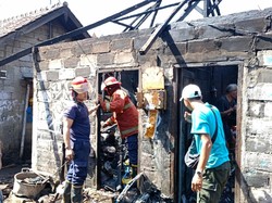 Lupa Matikan Dupa, Rumah dan Dapur Warga Karangasem Terbakar