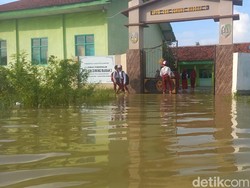 2 Sekolah di Sampang Terdampak Banjir