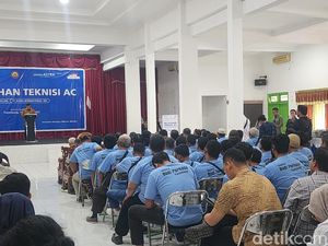 Densus 88 Beri Pelatihan Service AC Eks Napiter dari 4 Provinsi di Sumatera Densus 88 Beri Pelatihan Service AC Eks Napiter dari 4 Provinsi di Sumatera