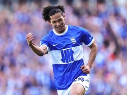 Tomoki Iwata bawa Birmingham menangi League One. Birmingham pun naik kasta ke Divisi Championship (Getty)