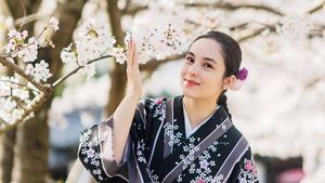 Pesona Menawan Chelsea Islan Saat Liburan