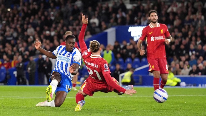 Brighton and Hove Albions Danny Welbeck shoots during the Premier League match at the American Express Stadium, Brighton. Picture date: Monday May 19, 2025. (Photo by John Walton/PA Images via Getty Images)