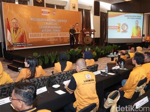 Oso Buka Munaslub Lasmura, Perkuat Barisan Generasi Muda Oso Buka Munaslub Lasmura, Perkuat Barisan Generasi Muda
