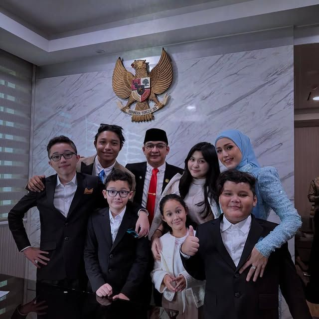 Pasha Ungu dan anak-anak