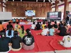 Program Bimbel Bahasa Inggris Gratis Pemkab Badung Mulai Serentak di 62 Desa