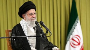 Khamenei Puji Kemenangan Iran, Klaim Israel Nyaris Hancur