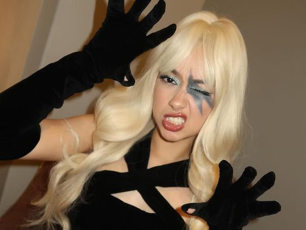 Amor oo na na! Rebecca Klopper Nonton Konser Lady Gaga