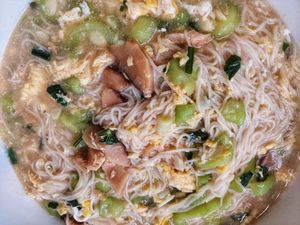 Resep Misua Kuah Jamur, Sajian Rumahan yang Mulur Gurih