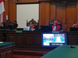 Sopir BMW Pemicu Kecelakaan Beruntun di Surabaya Dituntut 2 Tahun Bui