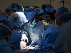 Dokter Bedah AS Sukses Lakukan Transplantasi Kandung Kemih Pertama di Dunia