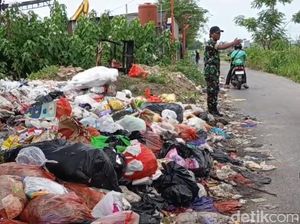 Lurah soal Tumpukan Sampah Picu Kecelakaan Pikap di Makassar: Sering Diangkut Lurah soal Tumpukan Sampah Picu Kecelakaan Pikap di Makassar: Sering Diangkut