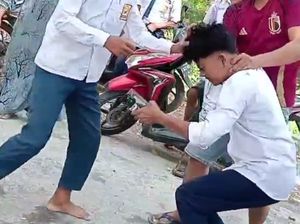 Keluarga Siswa SMP Bangkalan Viral Dipukuli Teman Buka Suara Keluarga Siswa SMP Bangkalan Viral Dipukuli Teman Buka Suara