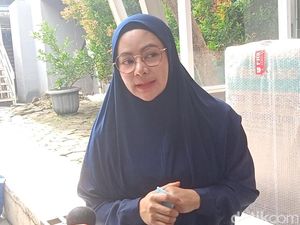 Vitalia Sesha Berhijab, Mantap Tinggalkan Dunia DJ demi Ketenteraman Batin Vitalia Sesha Berhijab, Mantap Tinggalkan Dunia DJ demi Ketenteraman Batin