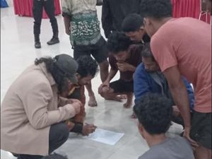 27 Warga Haltim Diamankan Saat Aksi Tolak Tambang, 11 Orang Jadi Tersangka 27 Warga Haltim Diamankan Saat Aksi Tolak Tambang, 11 Orang Jadi Tersangka