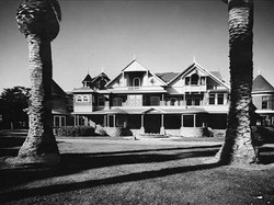 Penuh Misteri! Kisah Renovasi Rumah Nonstop Sampai Pemiliknya Meninggal